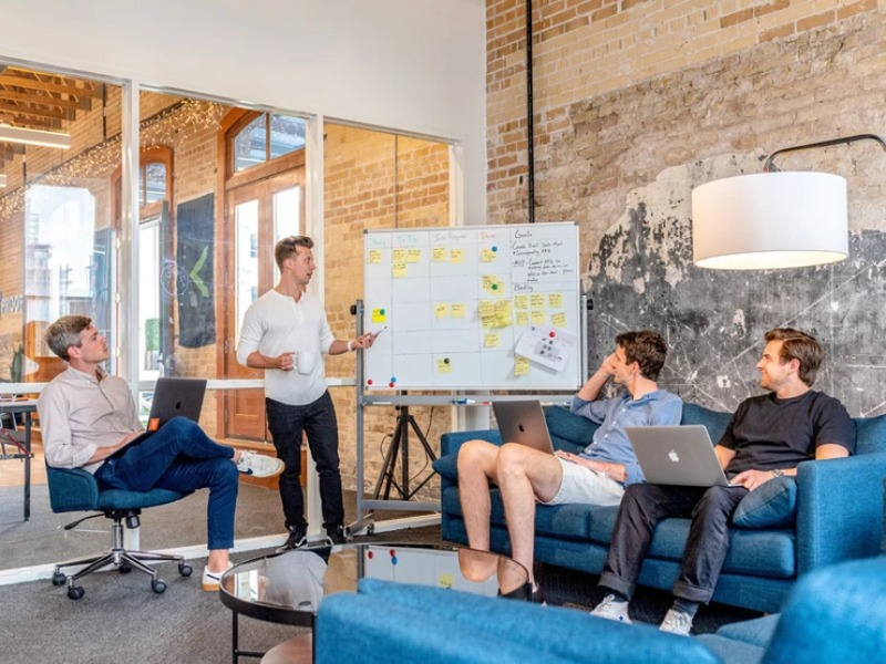 Débutez votre stratégie de contenu ✍️, pour captiver vos cibles